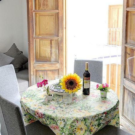 Ferienwohnung Luminoso Loft En La Alfalfa Sevilla Exterior foto