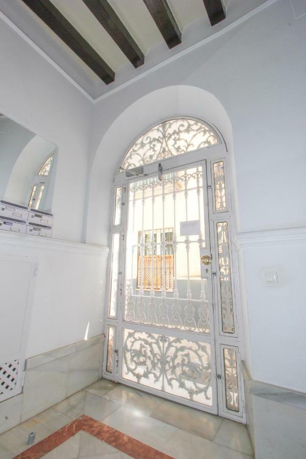 Ferienwohnung Luminoso Loft En La Alfalfa Sevilla Exterior foto