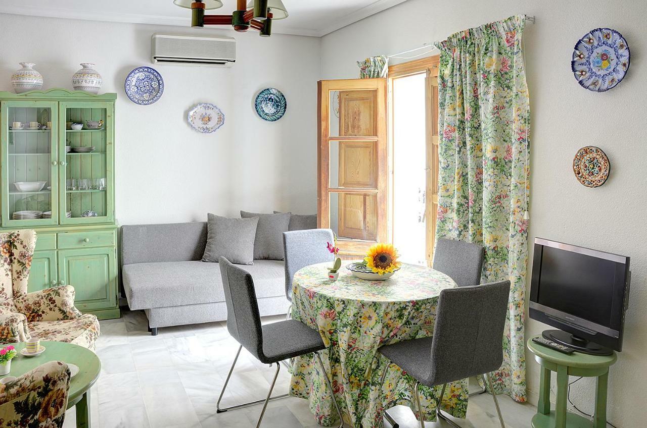 Ferienwohnung Luminoso Loft En La Alfalfa Sevilla Exterior foto